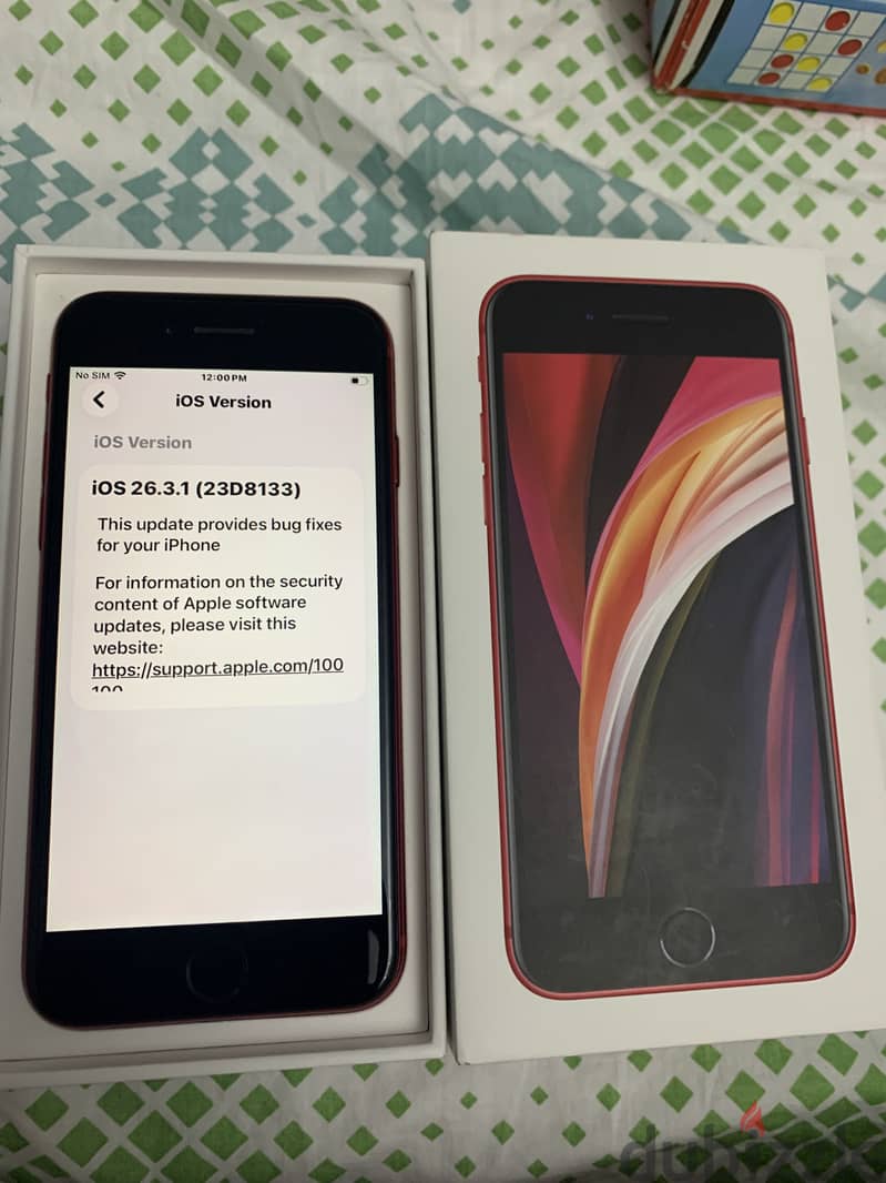 Iphone SE 2020 red 11