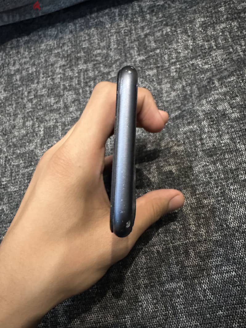 Apple - iPhone 11 2