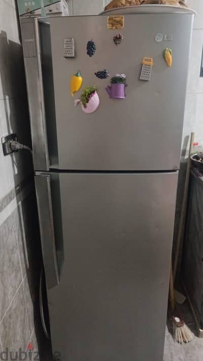 LG ثلاجه بحاله ممتازه