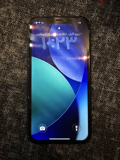 Apple - iPhone 11