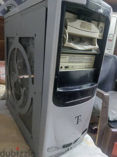 جهاز كيسة كمبيوتر بمشتملاته كاملة