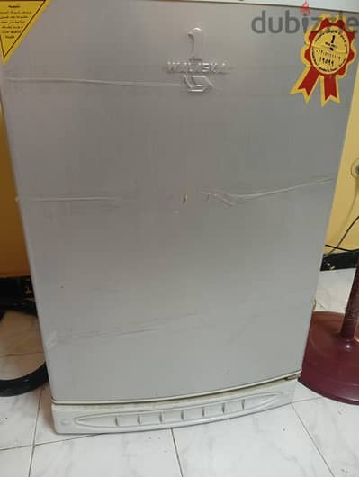 ثلاجه ميني بار الاسكا حالة ممتازة 130 لتر