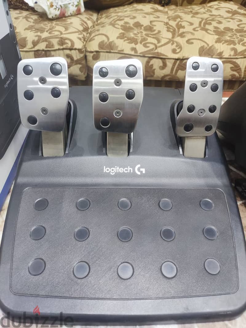 LOGITECH G29 DRIVING WHEEL + PADELS 1