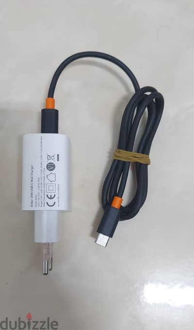 شاحن أنكر 20 واط أصلي Type-C - ممتازة
