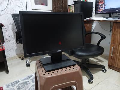 شاشه أيسر  ١٩ بوصه