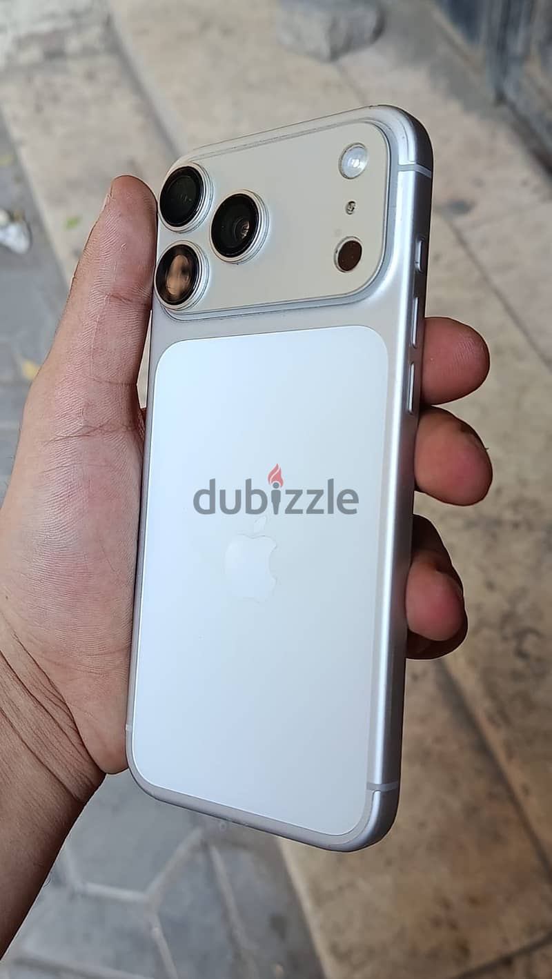 Apple - iPhone 17 Pro Max 2