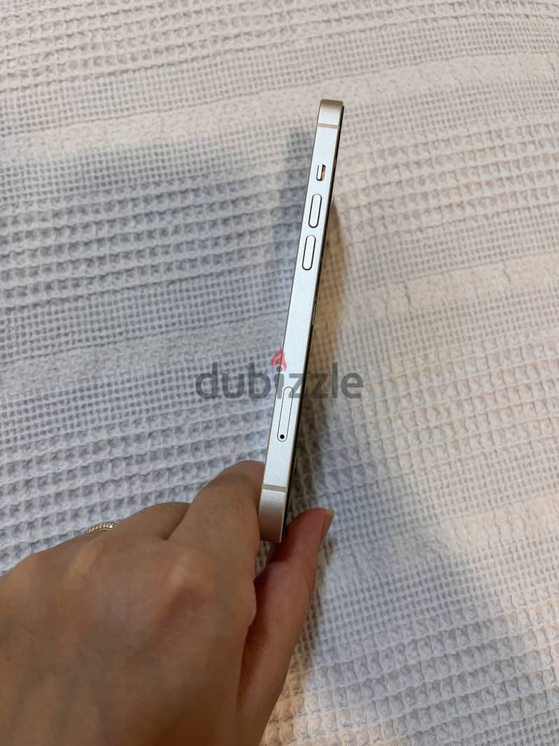 Apple - iPhone 13 4