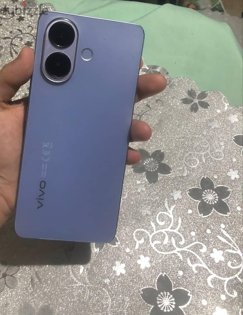 فيفو V60 4