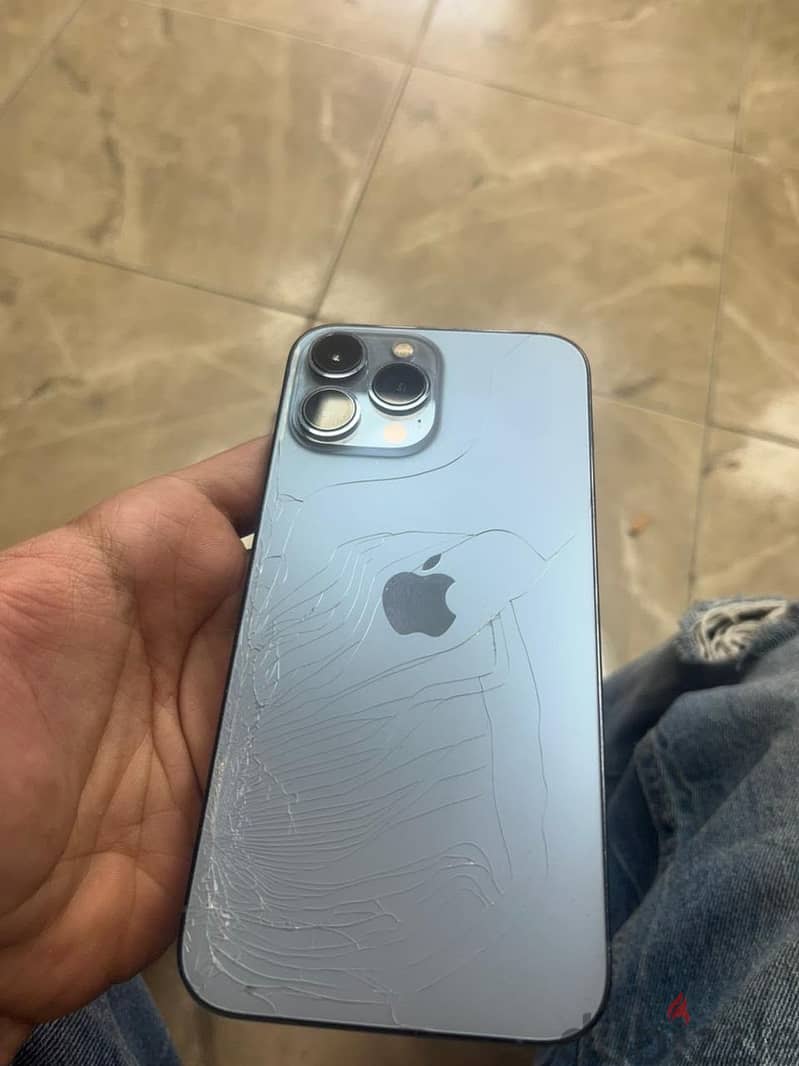 iPhone 13 Pro Max 2