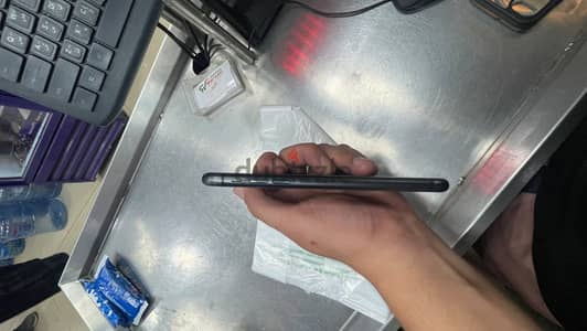 Apple - iPhone 11