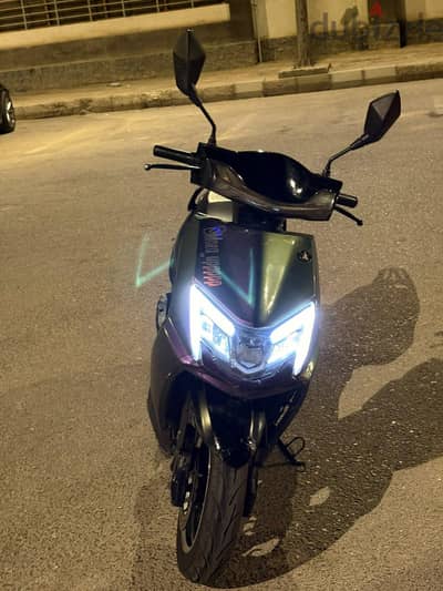 اسكوتر كيواي 2000W مستعمل مغير ال6 بطاريات وكاله