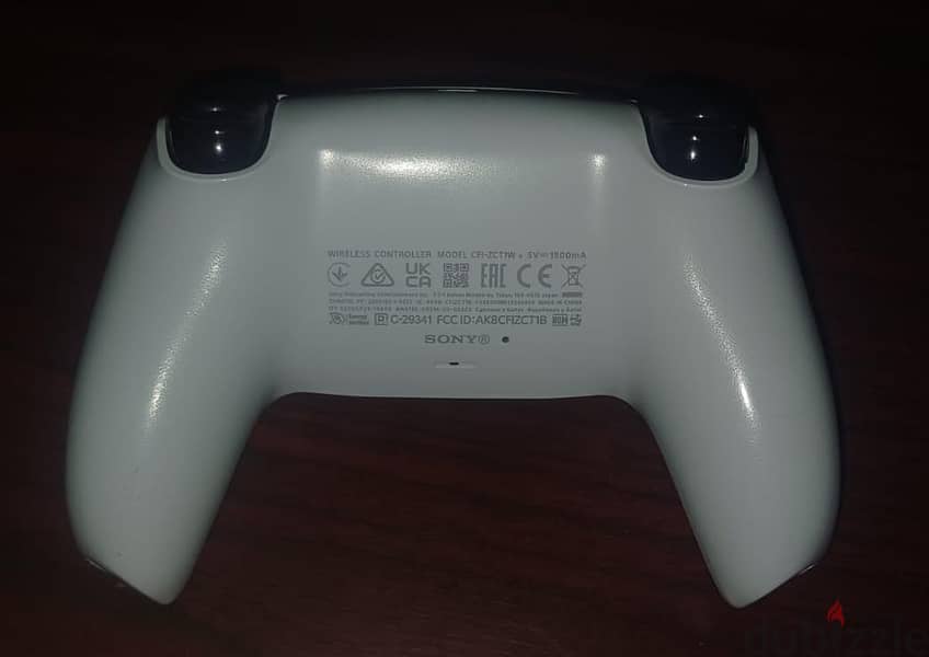 ps5 controller like new 1