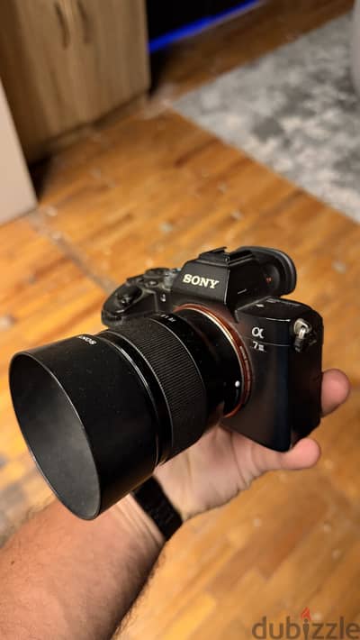 Camera Sony a7 lll with box and lens 50 f1.8 Camera Sony a7 lll with box and lens 50 f1.8