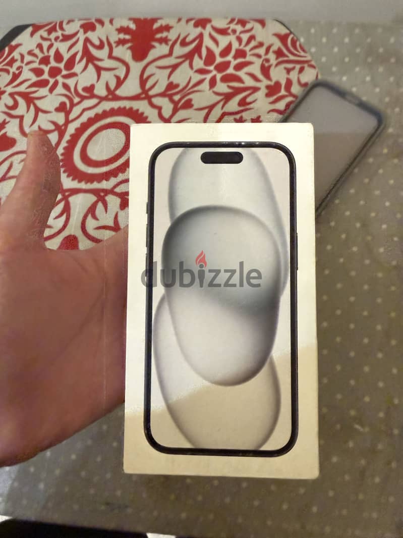 Apple - iPhone 15 1