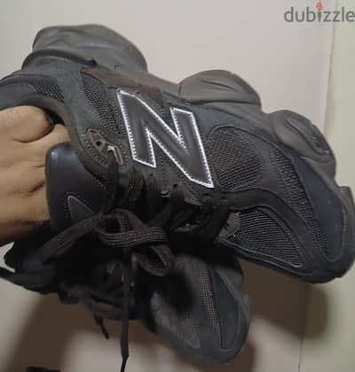 حذاء new balance 9060 مقاس 43