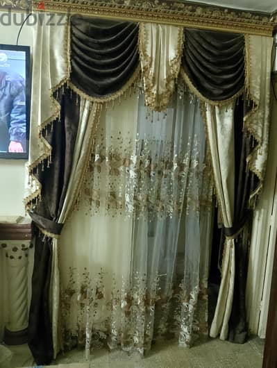 ستائر كلاسيك بحاله جيده