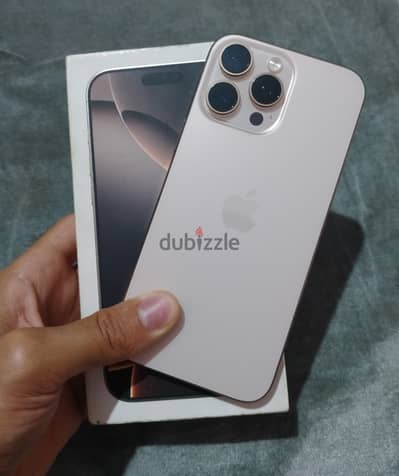 iPhone 16 pro max / ايفون 16 برو ماكس بطارية 100 حالة نوادر زي الجديد