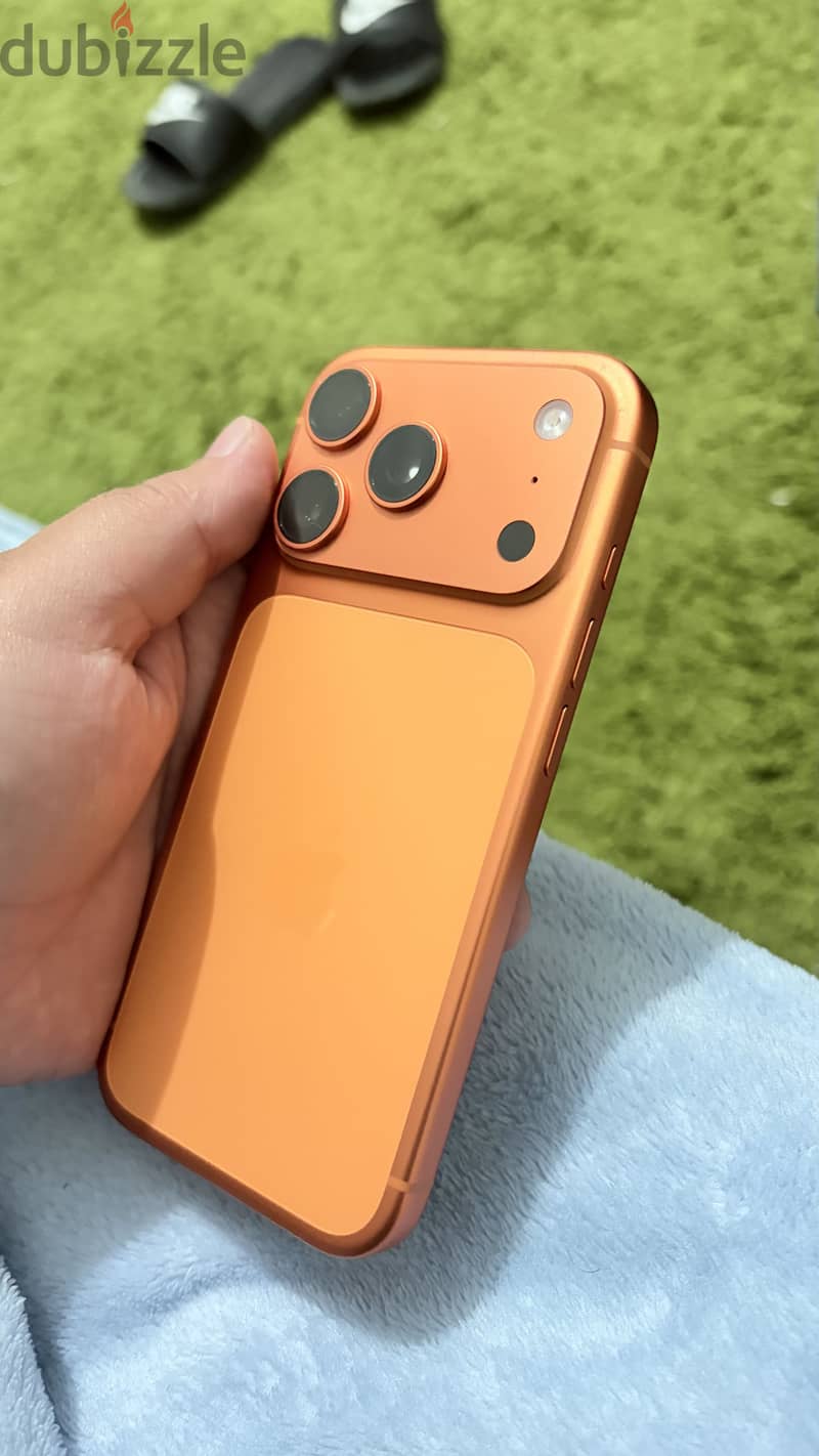 Apple - iPhone 17 Pro 2