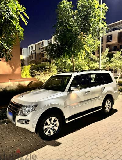 Mitsubishi Pajero 2022
