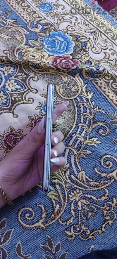 آبل - آيفون 11 برو