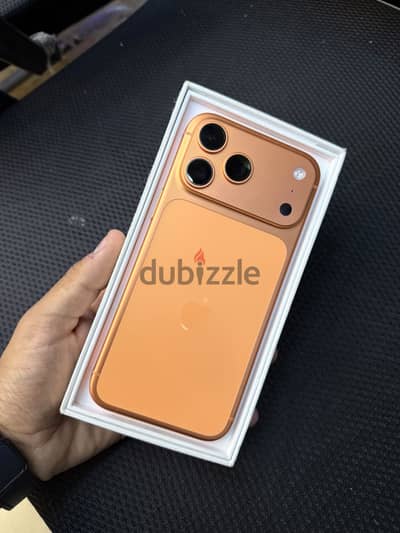 آبل - آيفون 17 برو ماكس