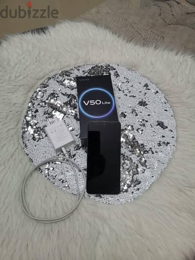 Vivo V50