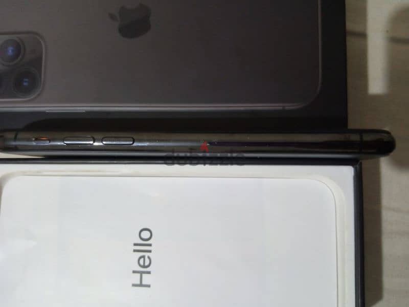 iphone 11 pro 4