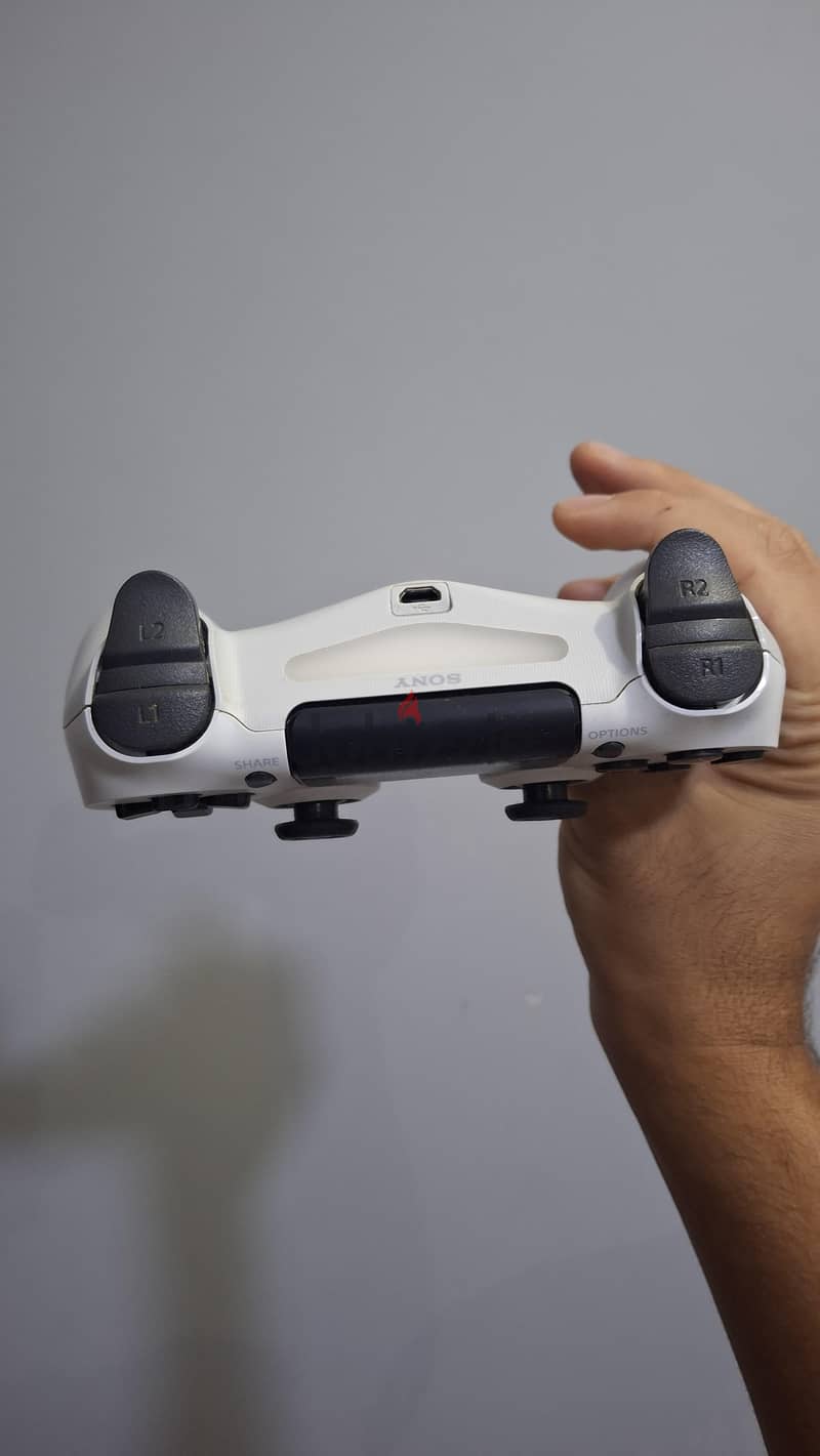Ps4 pro controller 3