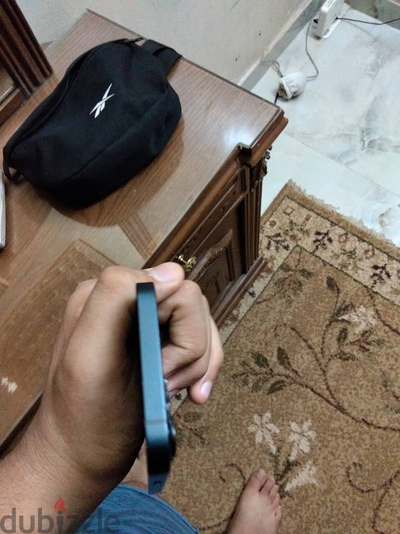 آبل - آيفون 13 5