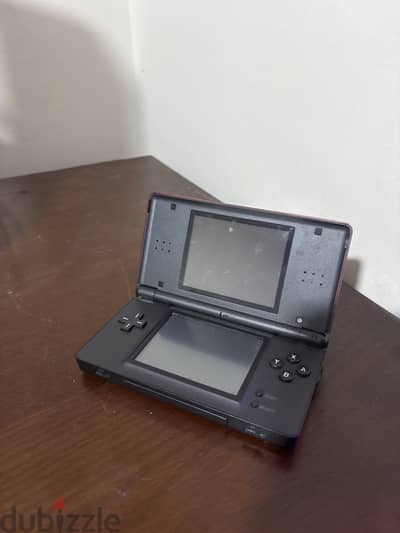 Nintendo ds lite جهاز نادر من نينتيندو مفهوش خدش شغال و ينفع تعديل