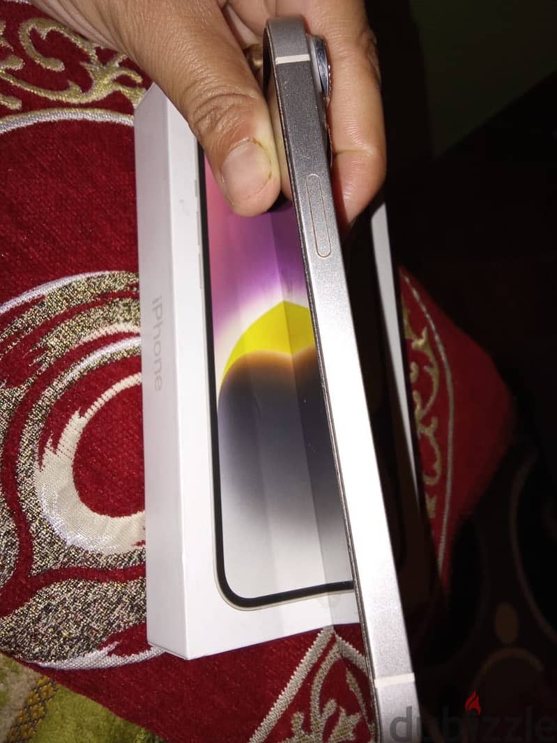 ايفون للبيع 4