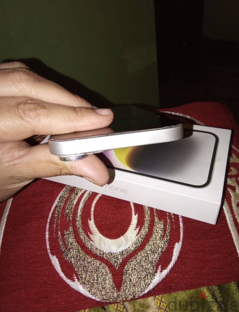 ايفون للبيع 7