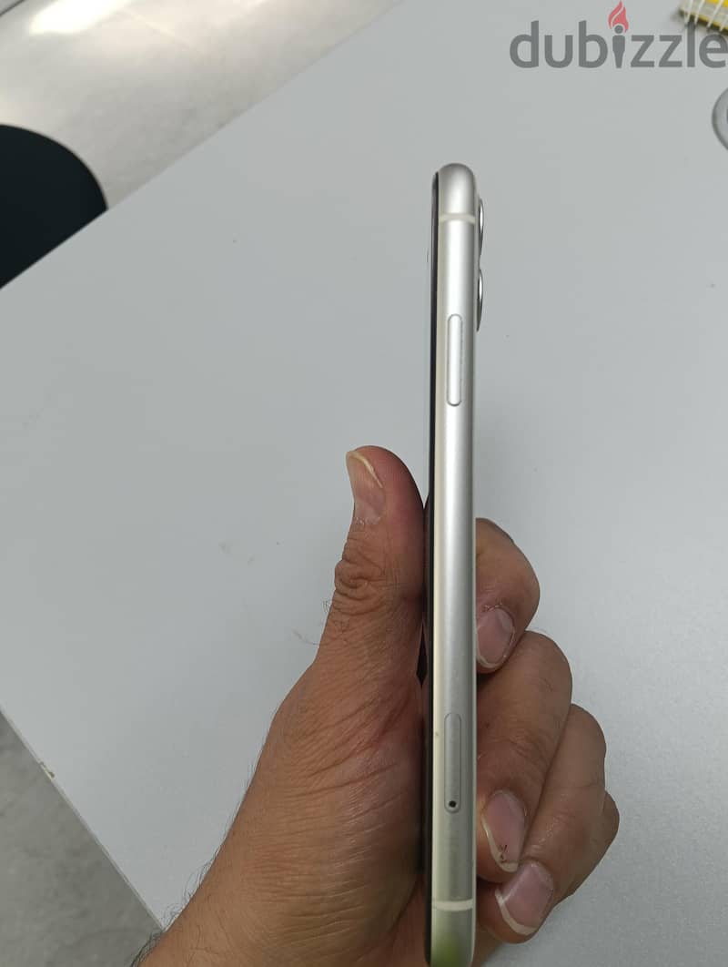 Apple - iPhone 11 2
