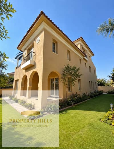 At the lowest price on the market, a standalone villa ready for viewing in one of the best locations in New Cairo – Hyde Park, near Mivida, Road 90, Palm Hills, and AUC.