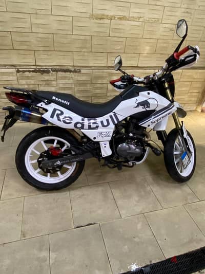 بنيليvlx200