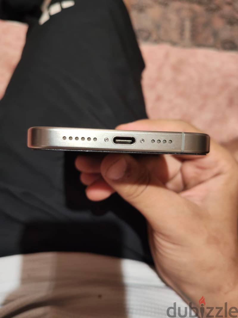 Apple - iPhone 15 Pro Max 4