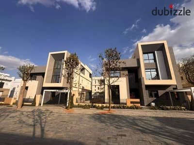 *SAADA NEW CAIRO   TOWNHOUSE middle FOR SALE