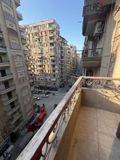 شقه للبيع في المنصوره ساميه الجمل