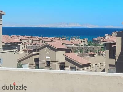 Chalet for sale in Piacera village, Ain Sokhna Another round of rehearsal Area: 120 sqm, roof: 70 sqm The second floor has two rooms, a bathroom and a