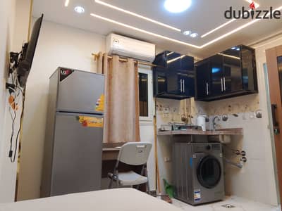  فرصة سكنية راقية لا تُعوض | استوديو فندقي للإيجار بأحدث التجهيزات  ​ اسكن فوراً بأرقى موقع حيوية بالحي الثاني!  ​إذا كنت تبحث عن الراحة، الهدوء، والتميز، فلدينا الحل المثالي! استوديو سنجل شامل كل الخدمات مُجهز مستوى فندقي ليوفر لك أقصى درجات الرفاهية
