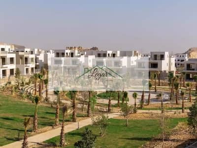 Twin house for rent in The Crown Compound (Palm Hills), featuring a direct view of the compound's largest landscaped area. Twin house for rent in The Crown Compound (Palm Hills), featuring a direct view of the compound's largest landscaped area.