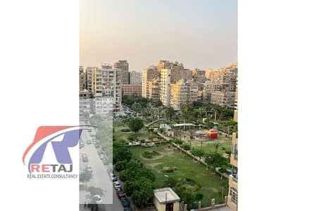 Furnished 3-bedroom, 2-bathroom apartment for rent, 250 square meters, in the Golden Square, 6th District.