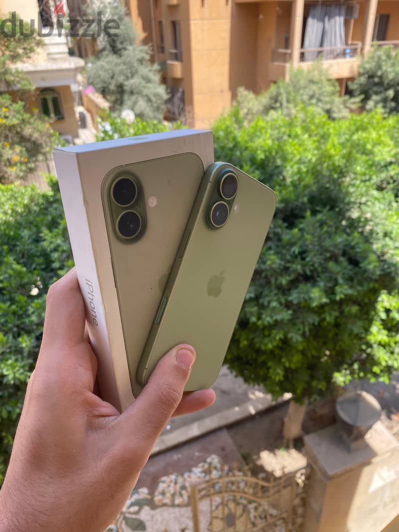 Apple - iPhone 17 2