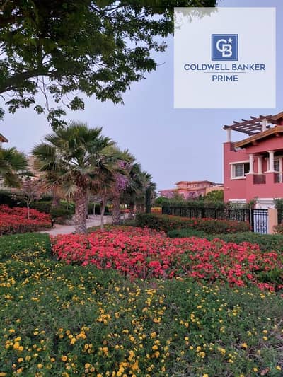 A unique investment opportunity Sky Villa 240m² with a landscape view 3 bedrooms with a down payment of only 925,000 in the heart of Fifth Settlement