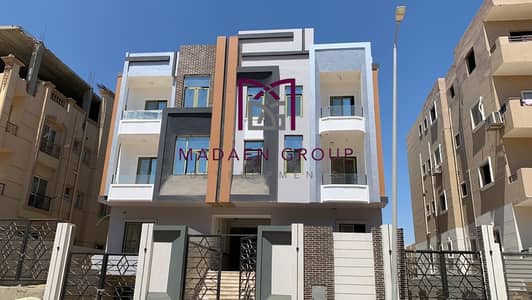 For sale: 193m apartment deal with a 40% down payment and installment over 18 months in front of Mall of Arabia