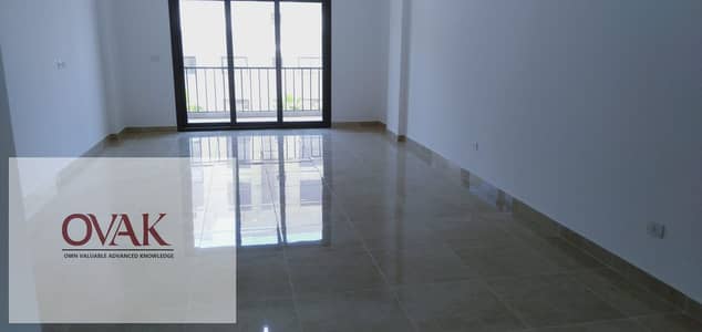 شقة للإيجار 157م بالتكييفات في فيفث سكوير المراسم علي الجبل