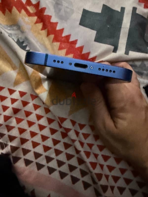 iPhone 13 6