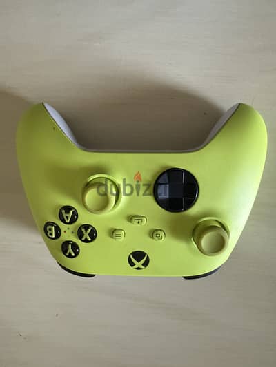 Xbox x series neon controller