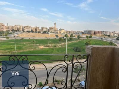 شقه للبيع في الشروق 182متر فيو جاردن بجوار طريق الحرية وكارفور وبنزينة وطنية وخدمات شروق 2