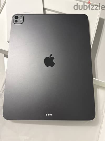 Apple iPad Pro 13 inch (M5) 256g battery 100% داخل ضمان تريدلاين مصر